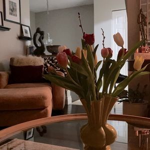 Meet your Posher, Nadine